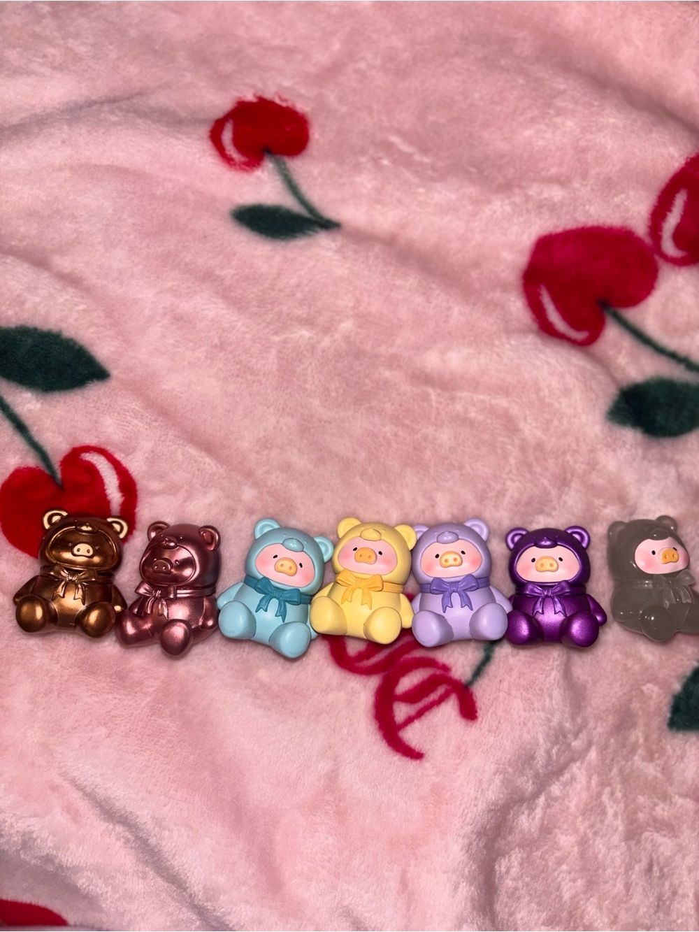 Teddy Lulu Mini Sitting Figures